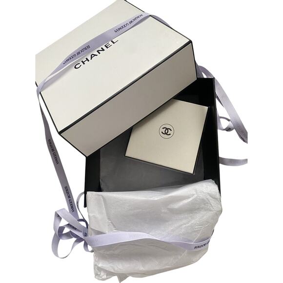 Les Exclusive De Chanel Creme Pour Le Corps 5oz NIB - Picture 1 of 5